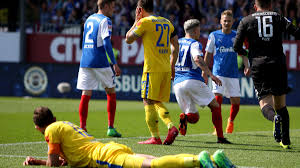Neidhart sagt eintracht braunschweig ab und bleibt trainer von rw essen: Braunschweig Folgt Dem Fck In Liga Drei Zdfmediathek