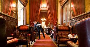 Le Big Ben Bar Le Train Bleu 1 Er Etage Gare De Lyon Place Louis Armand 75012 Paris Restaurant Paris Gare De Lyon Le Train Bleu