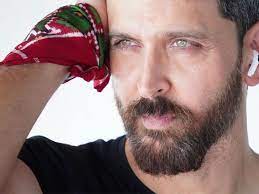 While hrithik roshan has left the jaws of people all over the world hanging with his looks, it's his scintillating dance moves that have completely blown everyone's mind. Bollywood Hrithik Roshan Celebrates 47th Birthday With Gift For Fans Names Movie With Deepika Padukone Entertainment Photos Gulf News