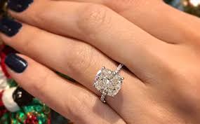 We want to put glitter on photos and make something a bit more sophisticated. 10 Tips For Getting Instagram Worthy Pics Of Your Ring Bromberg Company Jewelers Of Birmingham