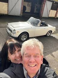 Datsun Fairlady roadster restoration and modification