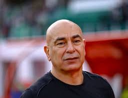 وجه كلمة إلى العميد حسام حسن عقب التأهل الي نصف النهائي؟ ❤️🇪🇬😎