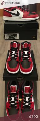 Air Jordan 1 Mid Chicago Black Toe Gs In 2020 Black Toe Air Jordans Jordan 1 Mid