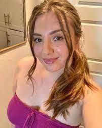 Brianna Gholston's Instagram, Twitter & Facebook