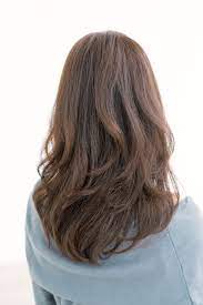 40代の毎日ヘアスタイル クセを生かしたストレートパーマヘア story ストーリィ オフィシャルサイト 40代 ヘアスタイル セミロング ヘアスタイル 髪型