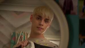 Everybody's talking about jamie reveals first trailer for musical adaptation movie starring max harwood, sarah lancashire, sharon horgan and everybody's talking about jamie is due to be released in cinemas in the uk on february 26, 2021. Everybody S Talking About Jamie Reviews Metacritic