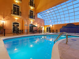 Stay at our modern hotel in rosario just a few blocks from the banks of the scenic parana river is the holiday inn express® rosario hotel. Grupo Ocho Operadora