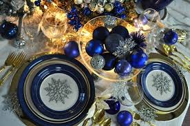 Blue Snowflakes And Gold Holiday Tablescapes Gold Holiday Tablescape Christmas Table Settings