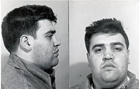 Frank Costello después del intento fallido de asesinato por el futuro jefe  de la mafia Genovese, Vincent "The Chin" Gigante : r/Mafia
