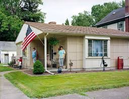 Photographing The Fading American Dream Of Prefab Homes In 2020 Prefab Homes Prefab Home