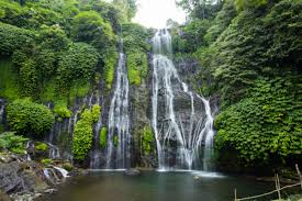 Surga tersembunyi di lombok tengah, air terjun benang. Surga Kecil Di Bali Itu Bernama Air Terjun Banyumala