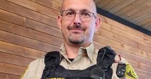 Eric Cutshall's Instagram, Twitter & Facebook