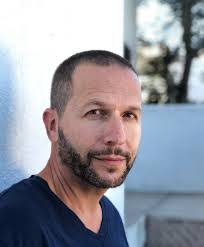 Alex Vlasov's Instagram, Twitter & Facebook