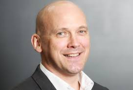 Cannon succeeds Watt as IoD Scotland national director