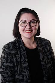 Elizabeth Klaus's Instagram, Twitter & Facebook