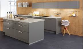 Akzentwand in hellblau erfrischt das interieur. Graue Kuchen Infos Uber Vorteile Preise Finden Sie Hier