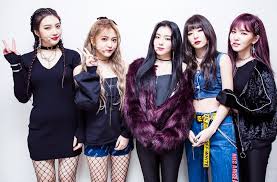 In march 2015, yeri officially debuted as the last member of the group. Red Velvet S Setlist Revealed For Performance In North Korea Soompi
