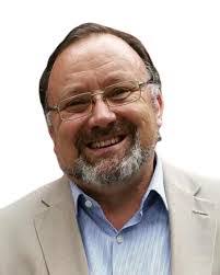 Michelle Chorney's Instagram, Twitter & Facebook