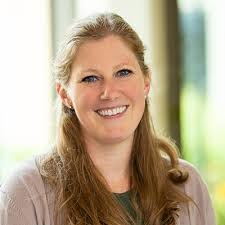 Leah Roscoe's Instagram, Twitter & Facebook