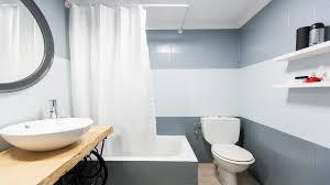 ¿pensando en renovar el baño? Cuarto De Bano Tricolor En Gris Programa Completo Decogarden Youtube