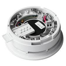 The thermistor is connected in a resistor network, which produces a voltage output dependent on temperature. Apollo Discovery Sounder Base With Isolator