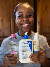 AD ✨ Morning Skin glow-up menu, served fresh: 🌊 Splash of micellar magic  💧 A dollop of moisturiser ☀️ SPF50+—because glowing skin needs its armour!  💦Garnier Micellar Water Sensitive Skin 🤦🏾‍♀️CeraVe Moisturising