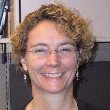 Lori Schlesinger's Instagram, Twitter & Facebook