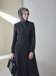 Zuhre Pardesu 2018 2019 Sonbahar Kis Modelleri Yeni Modeller Tesetturlu Gelinlikler Ve Gelinlik Modelleri Giyim Basortusu Modasi Moda Stilleri