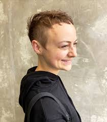 Earlier this summer my 84 y/o Gran was diagnosed with cancer. She wasn't in  pain tho and the last 6 weeks of her life were spent in constant care of  family. July