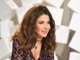 Nancy ajram ma aw edak ma gheer official music video نانسي عجرم ما أوعدك ما غير.mp3. Ù†Ø§Ù†Ø³ÙŠ Ø¹Ø¬Ø±Ù… ØªÙƒØ³Ø± Ø§Ù„Ø£Ø±Ù‚Ø§Ù… Ø§Ù„Ù‚ÙŠØ§Ø³ÙŠØ© Ø¨Ù€ Ø£Ù…Ù„ Ø¨Ù„Ø§ Ø­Ø¯ÙˆØ¯ ØµØ­ÙŠÙØ© Ø§Ù„Ø¹Ø±Ø¨