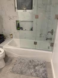 The integrated apron allows for quick installation. Kohler Villager 60 In Right Hand Drain Rectangular Alcove Bathtub In White K 716 0 The Home Depot Tub Shower Combo Bathtub Remodel Bathroom Tub Shower Combo