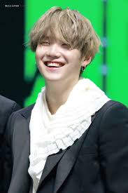 59 kg (130 lbs) blood type: Bts Completely Lost It Over Jimin S Special Award For Suga Bias Wrecker Kpop News