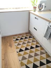 Plinthe Blanche En Mdf Pour Le Parquet Massif De La Cuisine Plinthe Blanche Plinthes Parquet Massif