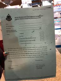 Maklumat pasangan/keluarga/saudara pegawai di luar negara nama : Fahmi Fadzil Kita Rakyat Biasa Kena Sign Borang Ni Facebook