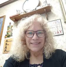 🔥 This is a BABY CHAMELEON