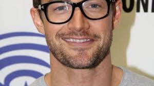 iZombie' Robert Buckley