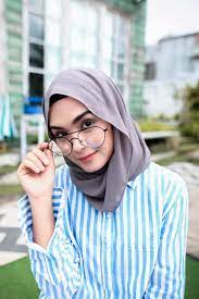Check spelling or type a new query. Kumpulan Foto Cewek Cantik Berkacamata Berjilbab Terbaru Dzargon