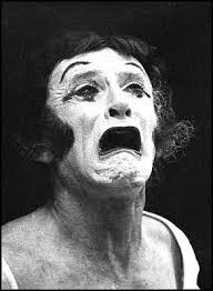 Hassan Floyd's Instagram, Twitter & Facebook