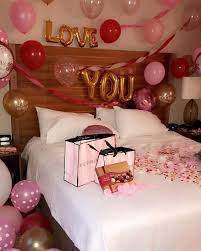 Create A Romantic Valentine S Day Bedroom Using Your 5 Senses Fun Home Design Romantic Hotel Rooms Romantic Bedroom Decor Valentines Bedroom