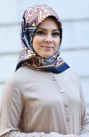 En Guzel Sefamerve Akilli Esarp Modelleri Moda Tesettur Giyim Moda Stilleri Moda Esarp
