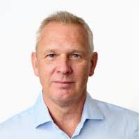 Carl Bertram's Instagram, Twitter & Facebook