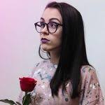 Alicia Deaver's Instagram, Twitter & Facebook