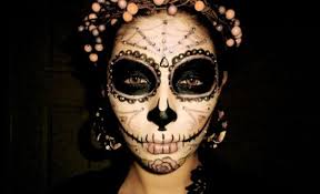 Pin Von Sarah Graser Auf Totenmaske Halloween Schminken Frauen Halloween Kostume Und Schminke Pirat Schminken