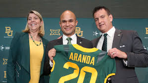 The best current basketball coaches are the wise, talented and experienced men who lead the best men's so whether you are ranking the best current college basketball coaches by the number of titles they've won, how they've led your favorite team to a cinderella run in march madness or just that. Dave Aranda Will Never Be Matt Rhule But His New Contract From Baylor Comes With A Big Vote Of Confidence