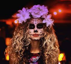 See more ideas about halloween hair, hairstyle, crazy hair days. 16 Amazing Curly Halloween Costume Ideas Naturallycurly Com