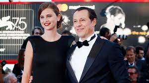 L'attore e bianca vitali avranno presto un. Stefano Accorsi Di Nuovo Papa Bianca Vitali E Incinta Del Secondo Figlio