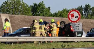 Bij dat ongeluk met zes auto's kwamen vier mensen om het leven en raakten er vijf. 5x9jlfza09aqhm