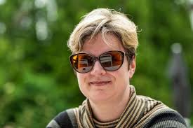 Ivan ugledni biznismen, a vara ženu sa suprugom šefa: Kad je saznala, nije  pravila skandal, uradila nešto još šokantnije