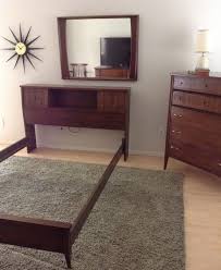 Vintage Mid Century Broyhill Saga Bedroom Set By Midcenturyamerica 1250 00 Mid Century Modern Bedroom Sets Mid Century Bedroom Set Modern Bedroom Set
