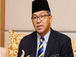 Turut bersama adalah saya sendiri selaku setiausaha politik menteri besar dan yb tn haji. Tiga Adun Ph Cadang Wujud Pegawai Sprm Di Pejabat Mb Perlis